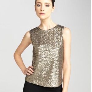 🆕 TAHARI Gold Sequined Sleeveless Blouse. With Black Soft Underlining.